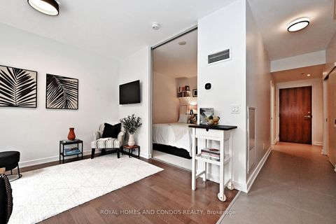 Photo 29 at 212 - 3 Market Street, Waterfront Communities C8, Toronto
