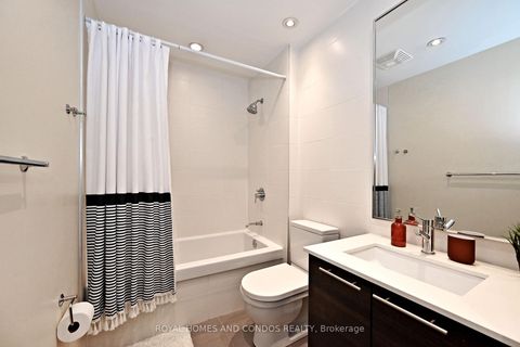 Photo 39 at 212 - 3 Market Street, Waterfront Communities C8, Toronto
