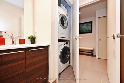 Photo 42 at 212 - 3 Market Street, Waterfront Communities C8, Toronto