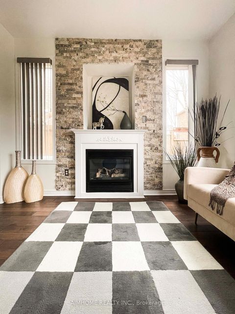 Photo 4 at 101 Grand Oak Drive, Oak Ridges, Richmond Hill