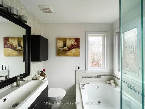 Photo 12 at 101 Grand Oak Drive, Oak Ridges, Richmond Hill
