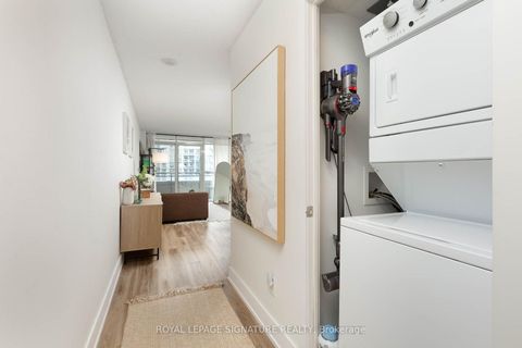 Photo 17 at 1323 - 38 Joe Shuster Way, South Parkdale, Toronto