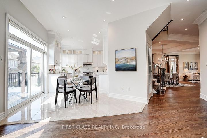 Photo 12 at 50 Hayfield Crescent, Jefferson, Richmond Hill