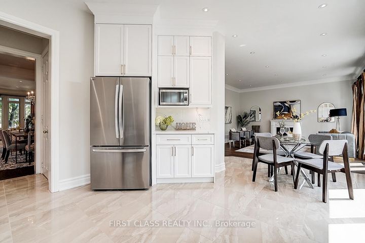 Photo 17 at 50 Hayfield Crescent, Jefferson, Richmond Hill