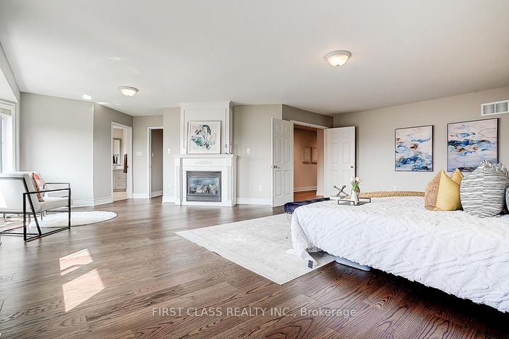 Photo 25 at 50 Hayfield Crescent, Jefferson, Richmond Hill