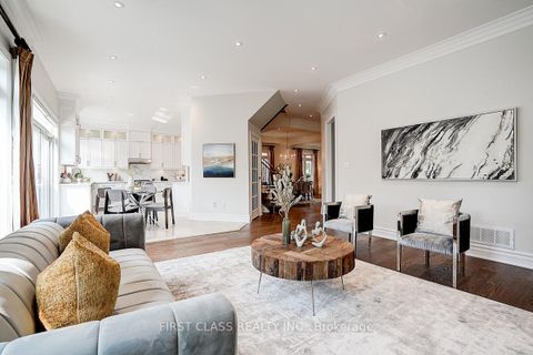 Photo 11 at 50 Hayfield Crescent, Jefferson, Richmond Hill