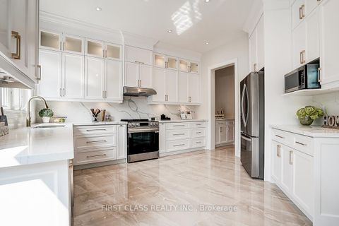 Photo 14 at 50 Hayfield Crescent, Jefferson, Richmond Hill