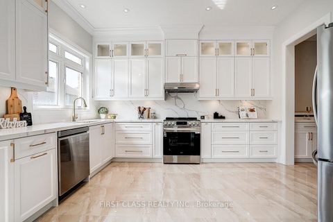 Photo 15 at 50 Hayfield Crescent, Jefferson, Richmond Hill