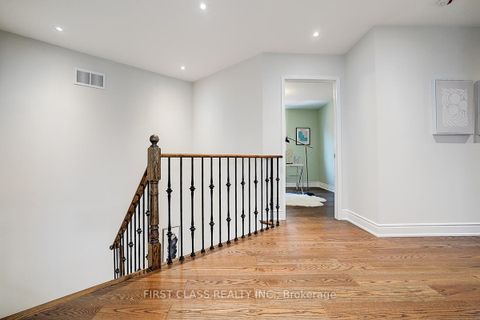 Photo 20 at 50 Hayfield Crescent, Jefferson, Richmond Hill