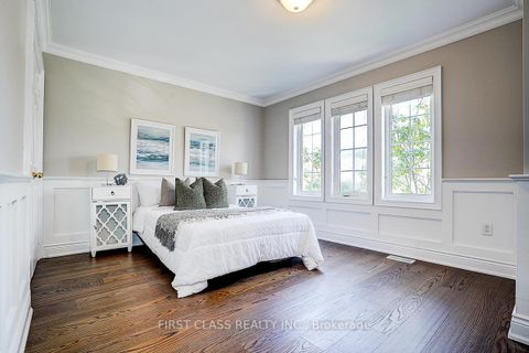Photo 36 at 50 Hayfield Crescent, Jefferson, Richmond Hill