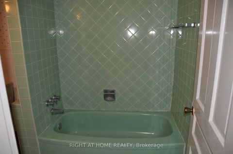 Photo 5 at 1557 Houston Avenue, Rural Innisfil, Innisfil