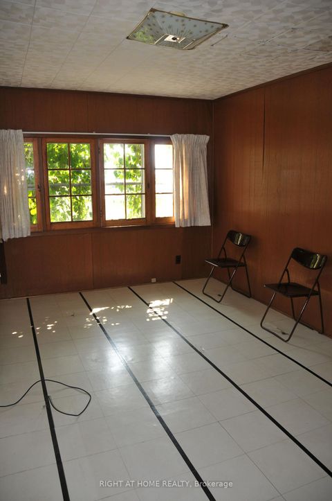 Photo 11 at 1557 Houston Avenue, Rural Innisfil, Innisfil