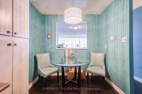 Photo 4 at 808 - 121 Ling Road, West Hill, Toronto