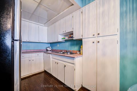 Photo 6 at 808 - 121 Ling Road, West Hill, Toronto