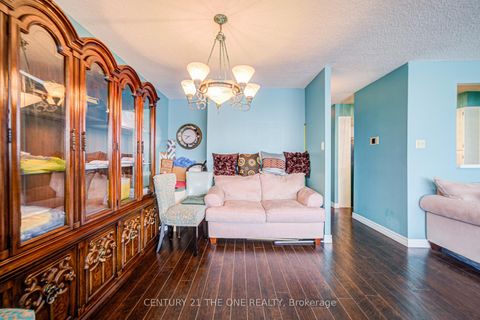 Photo 11 at 808 - 121 Ling Road, West Hill, Toronto
