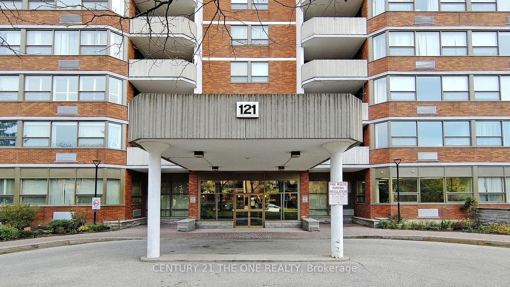 808 - 121 Ling Road, West Hill, Toronto 
