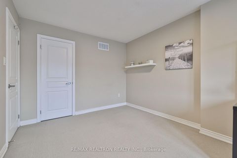 Photo 18 at 73 Shirrick Drive, Jefferson, Richmond Hill