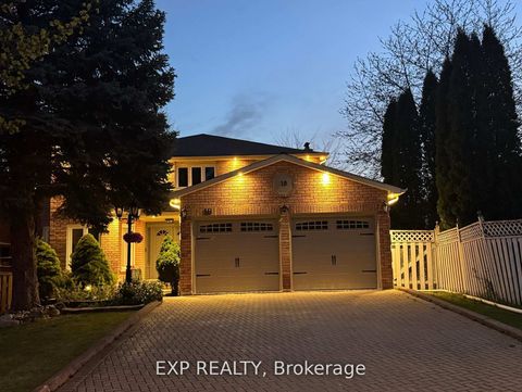 Photo 45 at 10 Stratford Drive, Doncrest, Richmond Hill