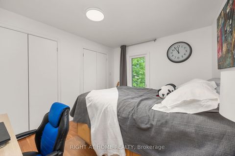 Photo 14 at 107 Otter Crescent, Nortown, Toronto