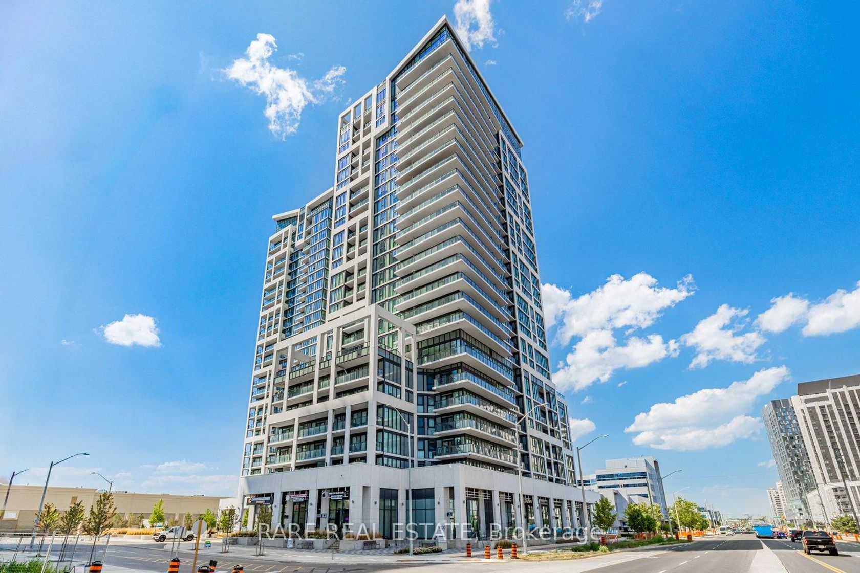2110 - 9000 Jane Street, Concord, Vaughan 
