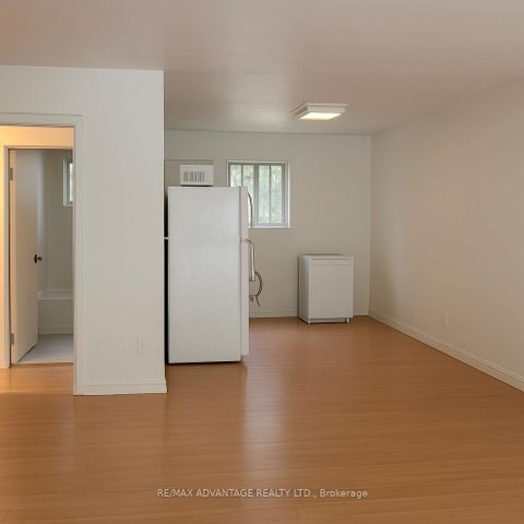 Photo 9 at 106 Hubbard Boulevard, The Beaches, Toronto