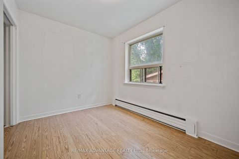 Photo 14 at 106 Hubbard Boulevard, The Beaches, Toronto