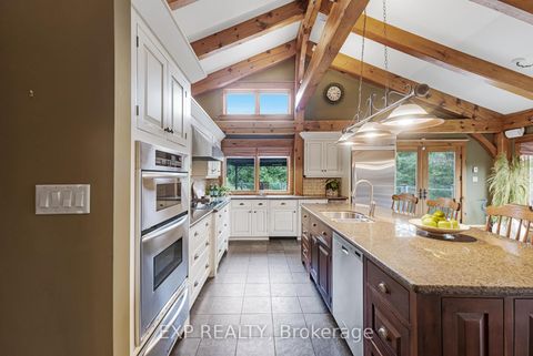 Photo 15 at 18340 Bathurst Street, Rural King, King