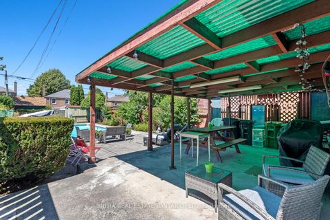 Photo 6 at 38 North Edgely Avenue, Birchmount, Toronto