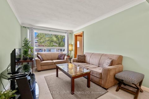 Photo 12 at 38 North Edgely Avenue, Birchmount, Toronto