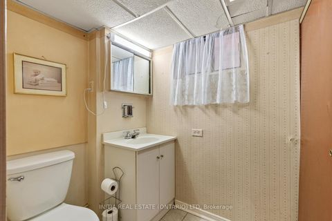 Photo 32 at 38 North Edgely Avenue, Birchmount, Toronto