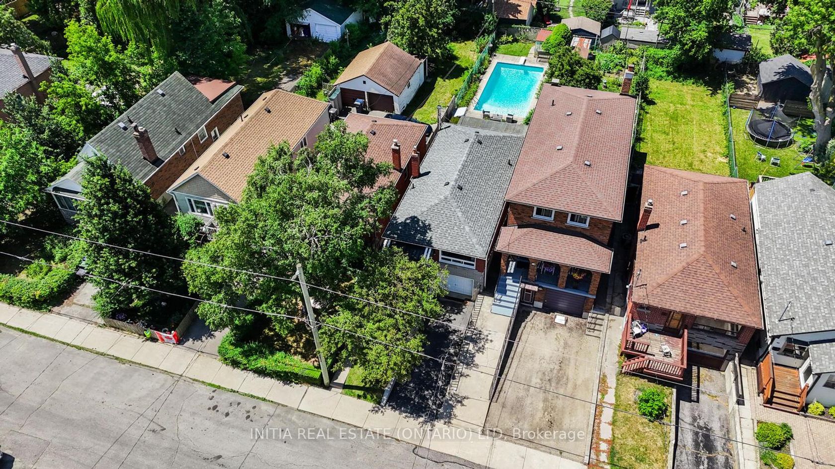 38 North Edgely Avenue, Birchmount, Toronto by Loree Meneguzzi Real Estate 38 North Edgely Avenue, Birchmount, Toronto