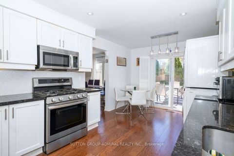 Photo 10 at 85 Glen Crescent, Uplands, Vaughan