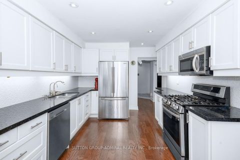 Photo 11 at 85 Glen Crescent, Uplands, Vaughan