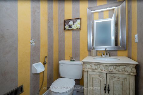 Photo 14 at 85 Glen Crescent, Uplands, Vaughan