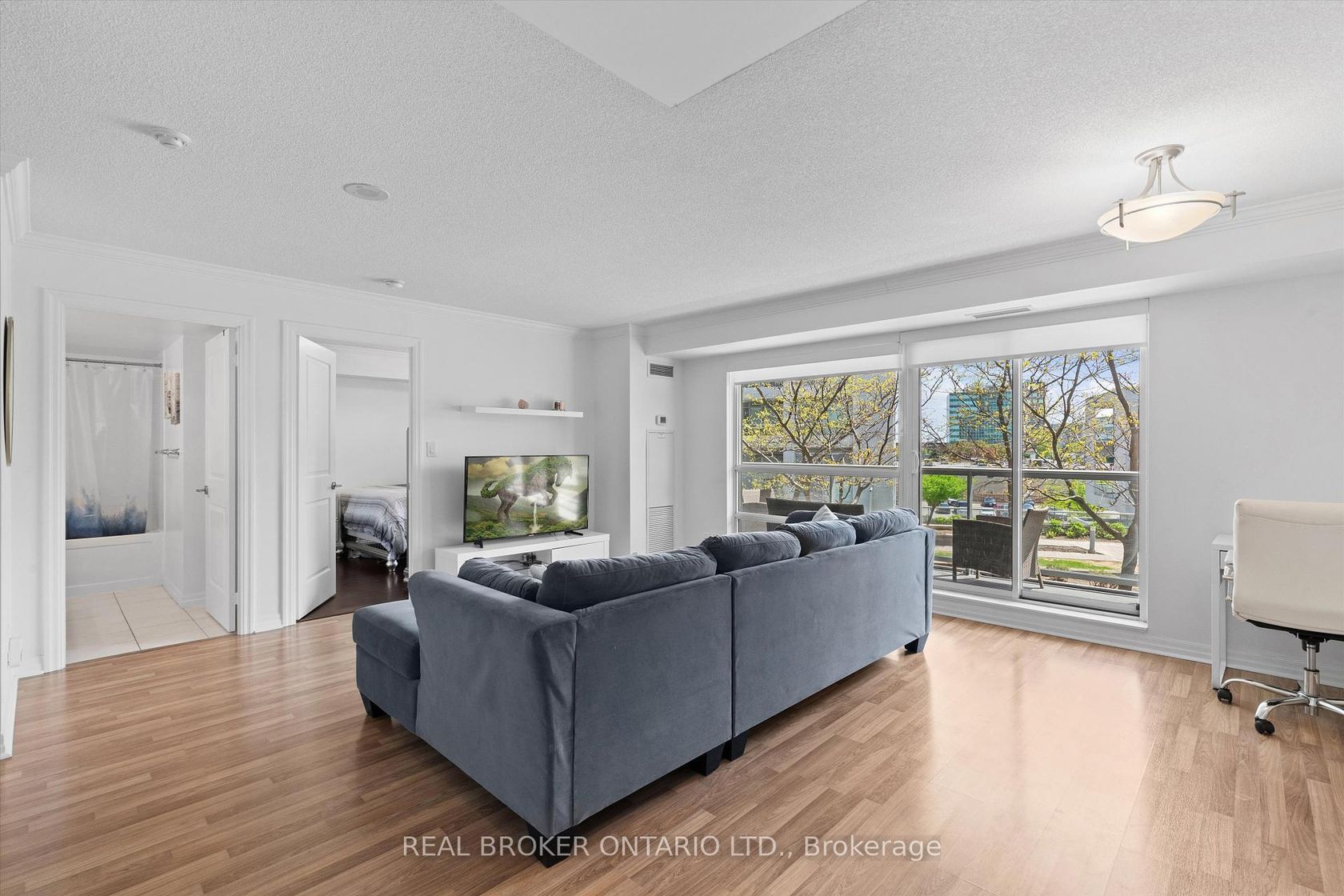 216 - 2035 Sheppard Avenue E, Henry Farm, Toronto 
