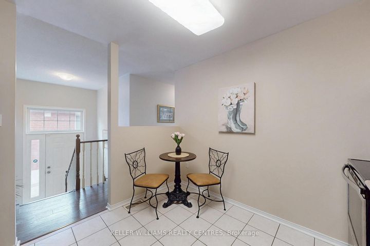 Photo 8 at 78 Clearmeadow Boulevard, Summerhill Estates, Newmarket
