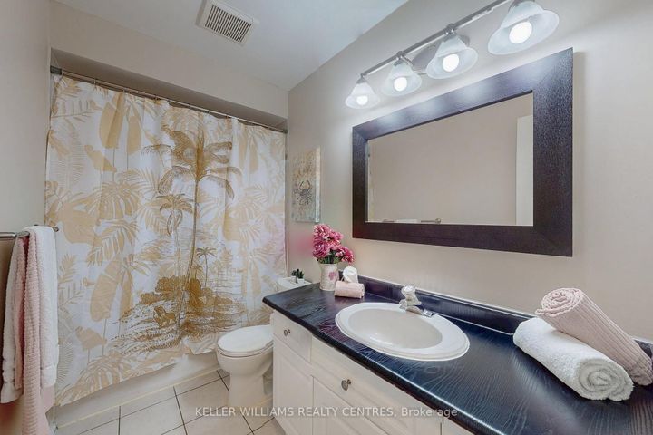 Photo 18 at 78 Clearmeadow Boulevard, Summerhill Estates, Newmarket