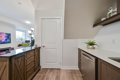 Photo 15 at 114 - 256 ROYAL YORK Road, Mimico, Toronto