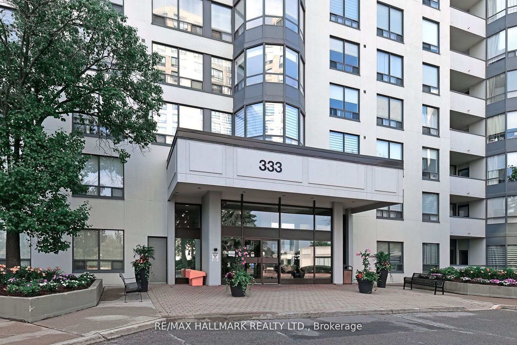 105 - 333 Clark Avenue, Yorkhill, Vaughan 