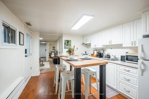 Photo 10 at 48 Massey Street, Niagara, Toronto