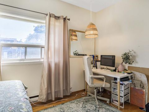Photo 34 at 48 Massey Street, Niagara, Toronto