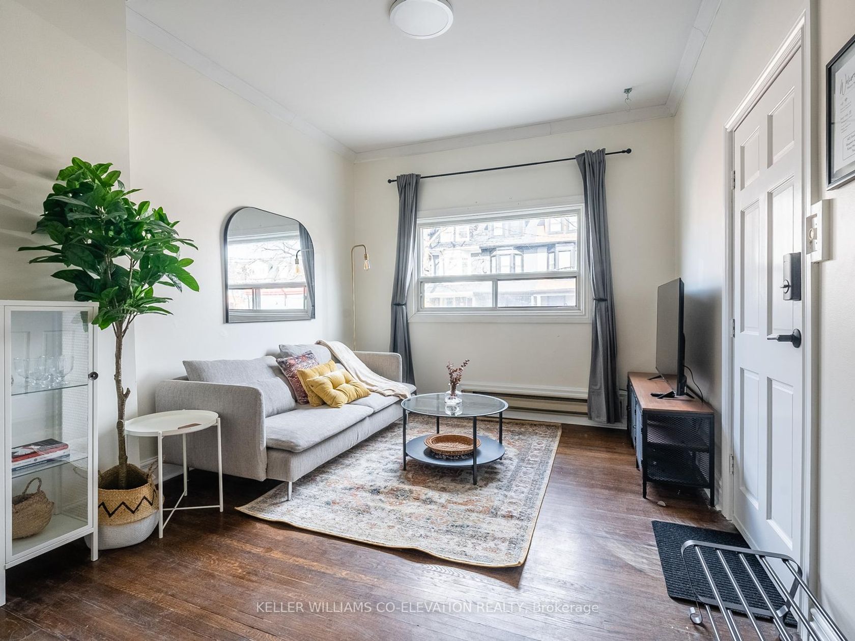 48 Massey Street, Niagara, Toronto 