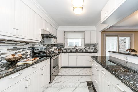 Photo 11 at 81 Hillcrest Avenue, Willowdale East, Toronto