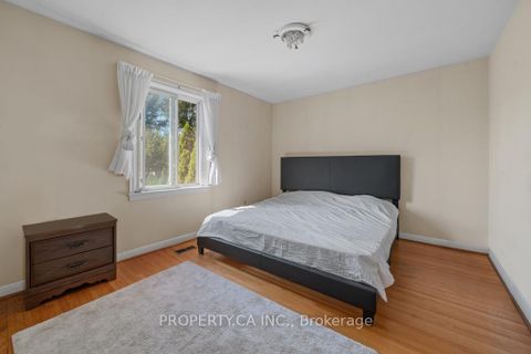 Photo 12 at 35 Farrell Avenue, Willowdale West, Toronto