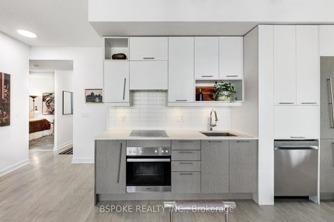 Photo 6 at 518 - 199 Richmond Street W, Waterfront Communities C1, Toronto