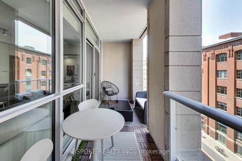 Photo 22 at 518 - 199 Richmond Street W, Waterfront Communities C1, Toronto