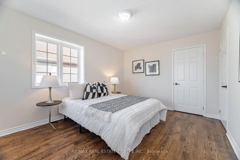 Photo 28 at 2021 Redstone Crescent, WM Westmount, Oakville