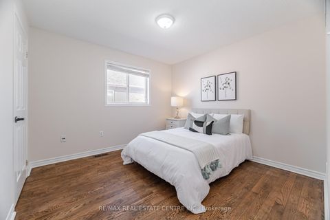 Photo 29 at 2021 Redstone Crescent, WM Westmount, Oakville