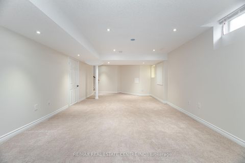 Photo 33 at 2021 Redstone Crescent, WM Westmount, Oakville