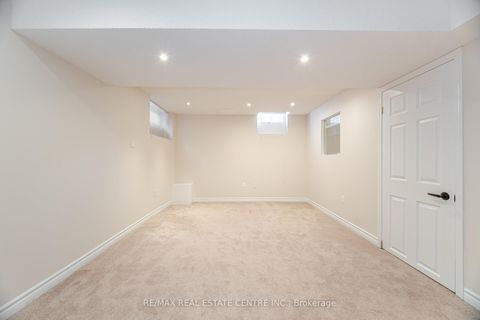 Photo 35 at 2021 Redstone Crescent, WM Westmount, Oakville